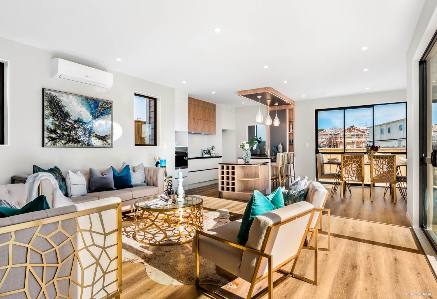 12 Mantis Lane living area