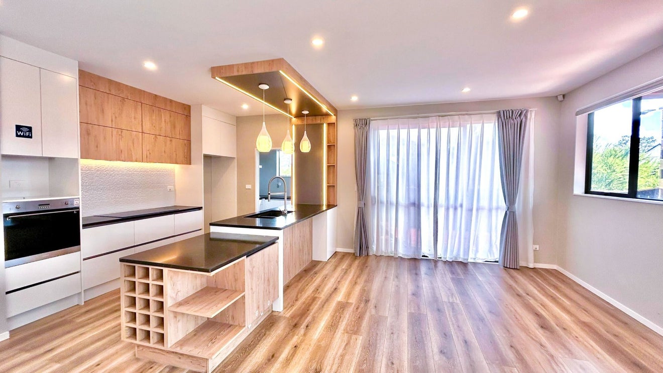 12 Mantis Lane kitchen
